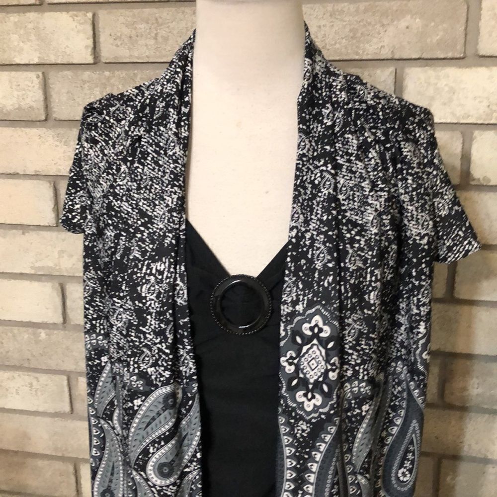 3for$20
blouse pm   - Picture 2 of 4